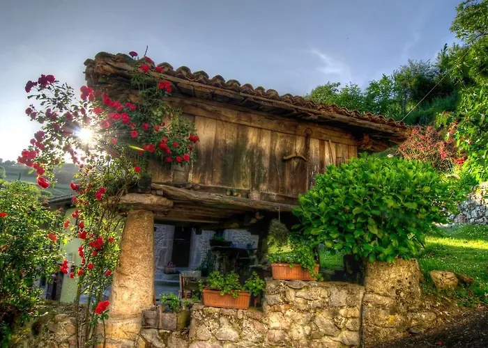 Casa de Férias La Rondita, Fuentes, Parres, Asturias *